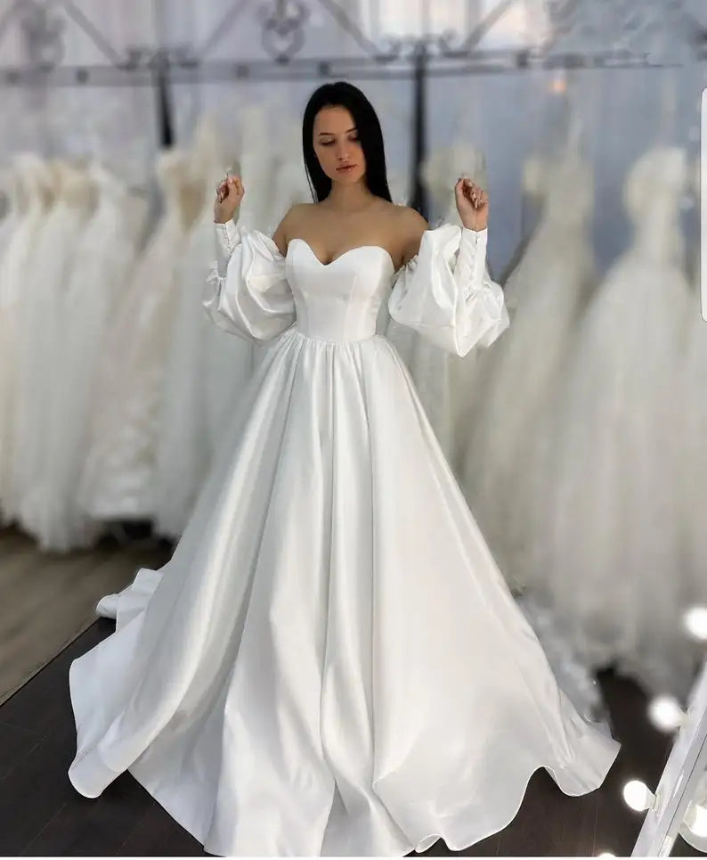 Women's Fashion Clothes Plus Size Wedding Dresses Sweetheart A Line Simple Wedding Gown Satin White Ivory Long Detachable Puffy Sleeves Bride Dress