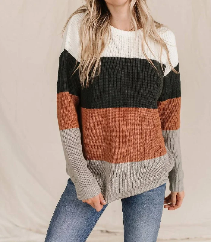 Women's Active Clothing The Paige Sweater In Auburn