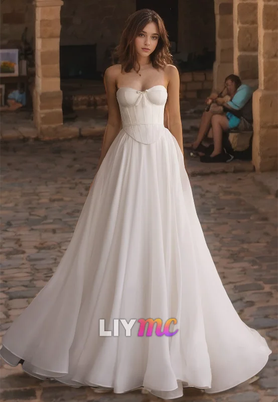 Fashion-Forward Women's Clothing Sweetheart Sleeveless Pleated A-Line Wedding Dress