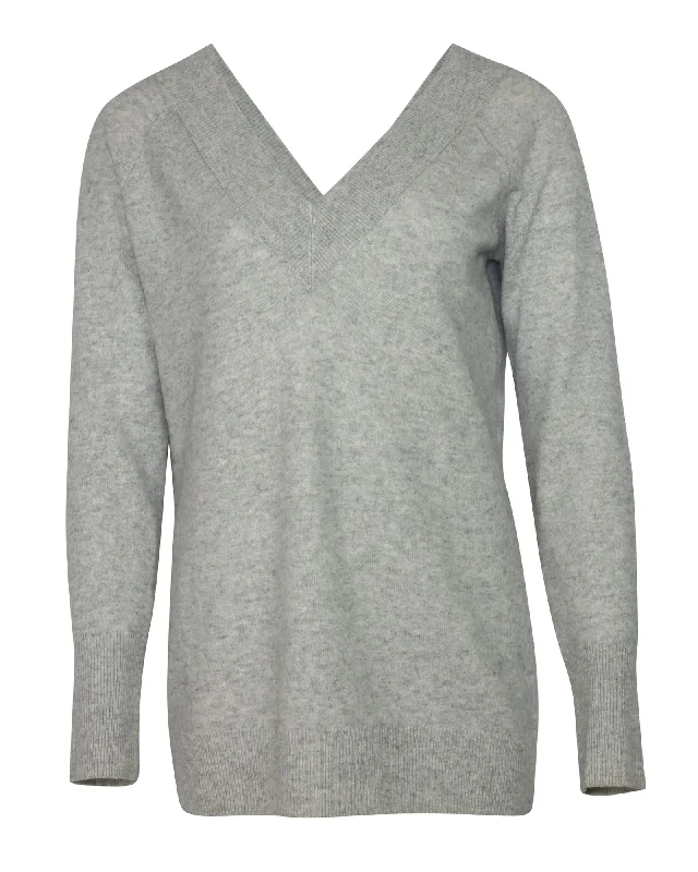 Women's Clothing For Everyday Wear Equipment V-necked Sweater in Grey Cashmere