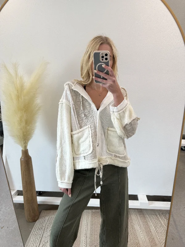 Refresh Your Wardrobe With Our Fashion Deals ZIY OVERSIZED QUILTED JACKET