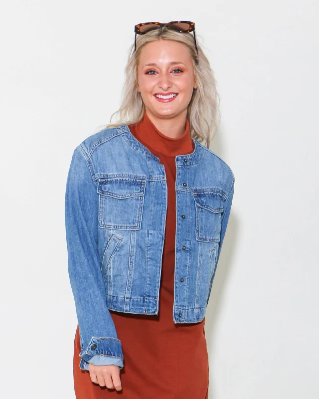 Women's Holiday Outfit Medium Light Collarless Jacket