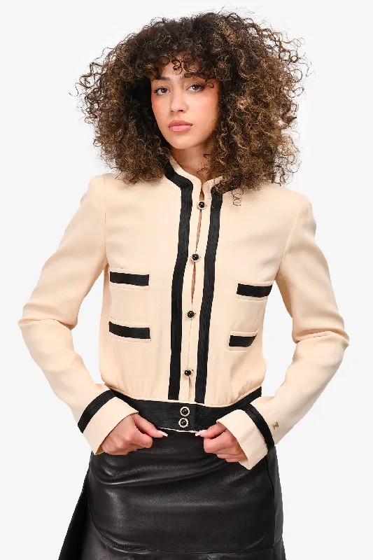 Chic Women's Outfit Pre-Loved Chanel™ 2002 Beige/Black Wool Buttoned Jacket Size 38
