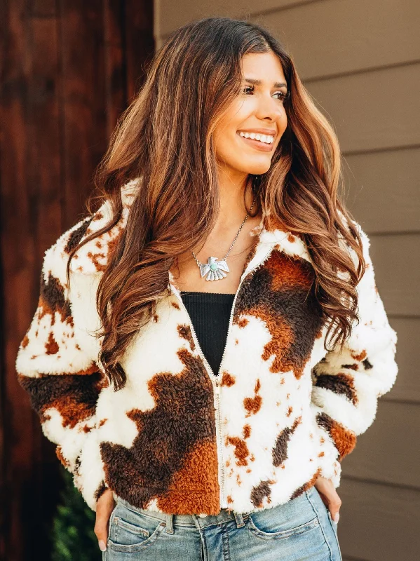 Stylish Women's Apparel Moovin and Groovin Zip Up
