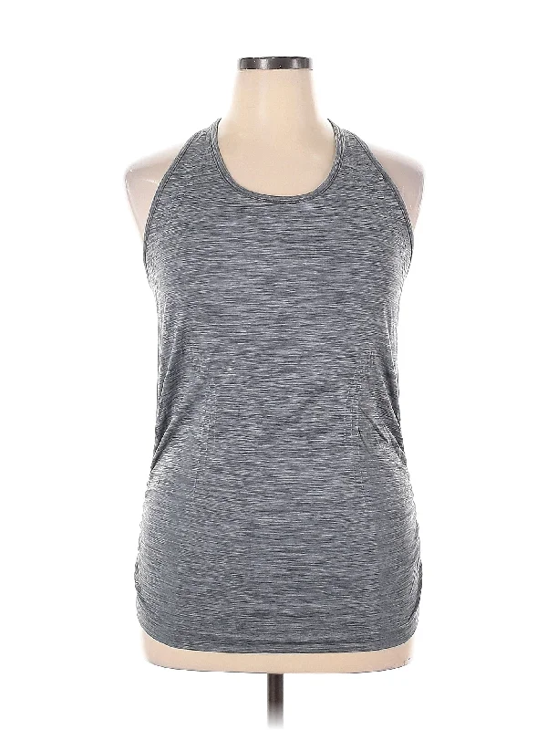 Dive Into Trendy Styles Active Tank
