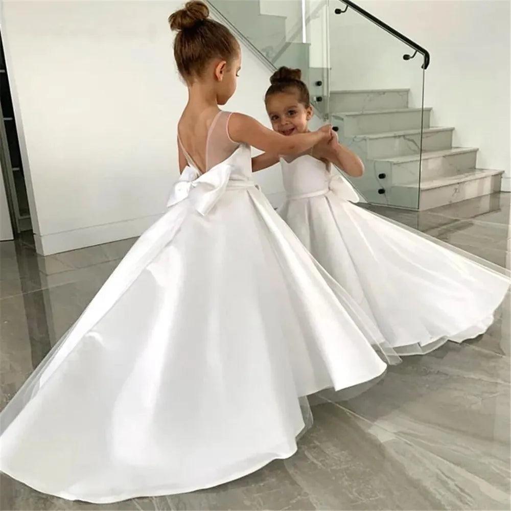 Women's Holiday Clothing Simple White Flower Girl Dress – Satin A-Line Tulle Gown with Bow