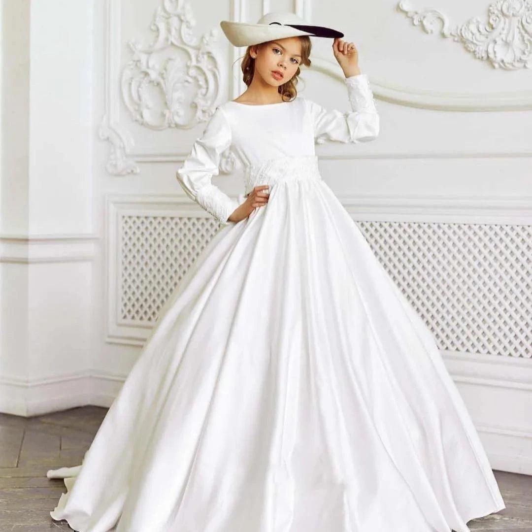 Women's Clothing With Trendy Designs White Elegant Flower Girl Dress for Wedding Satin Floor Length Full Sleeves Kids First Communion Pageant Party Birthday Gown